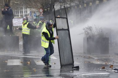 Brüksel'de Sarı Yelekler Protestosu