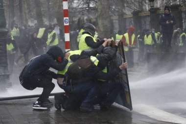 Brüksel'de Sarı Yelekler Protestosu