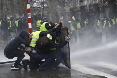 Brüksel'de Sarı Yelekler Protestosu