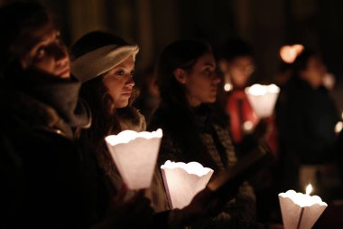 Paskalya ayini, Brüksel