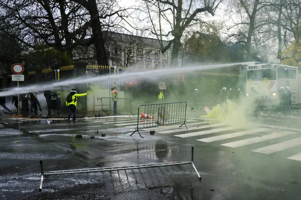 Brüksel'de Sarı Yelekler Protestosu