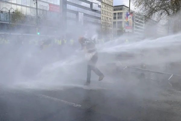 Žlutá vesta protestu v Bruselu — Stock fotografie