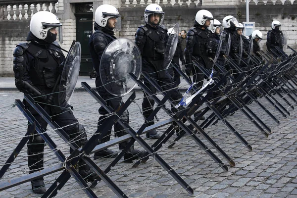 Sárga mellények Protest Brüsszelben — Stock Fotó