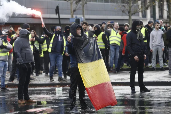 Brüksel'de Sarı Yelekler Protestosu