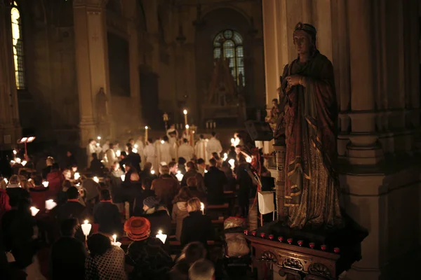 Easter vigil mass, Brussels — Stock Photo, Image