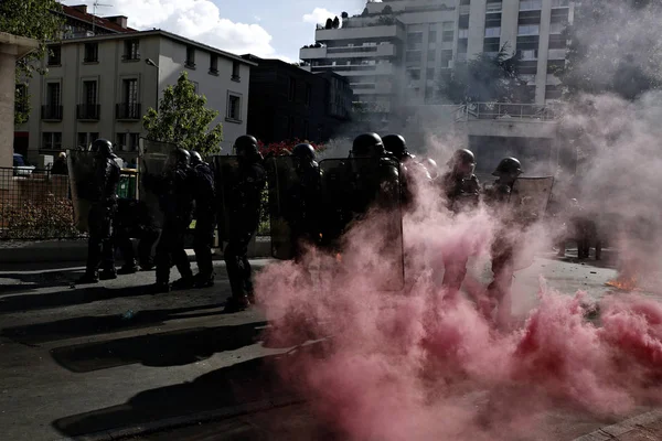 Demonstrators Clashed Riot Police Demonstration Unions Members Gilets Jaunes Movement — Stock Photo, Image