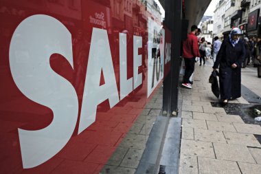 Rue Neuve, ana alışveriş caddesi, Brüksel 'de Shoppers, Temmuz tarihinde Belçika. 2, 2017 $