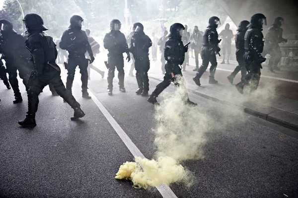 독일 - G20 - 정상회담 - 데모 - 정치 - 항의 — 스톡 사진