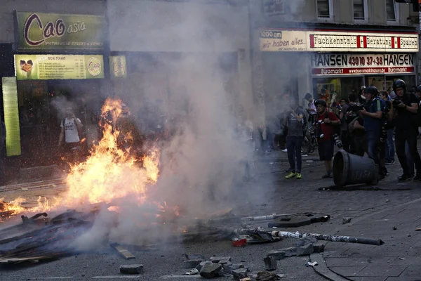 Spannungen Zwischen Polizei Und Demonstranten Bei Einem Protest Gegen Den — Stockfoto