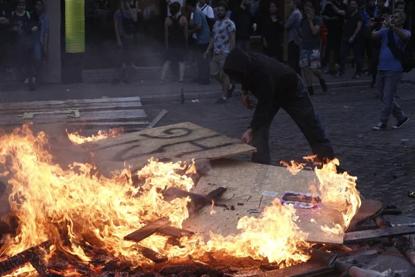 Tension Entre Police Les Manifestants Qui Assistent Une Manifestation Contre — Photo