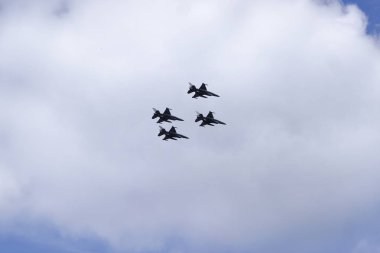 Askeri Jets Brüksel 'de Belçika ulusal günü Kraliyet Sarayı üzerinde uçmak, Belçika 21 Temmuz 2019.