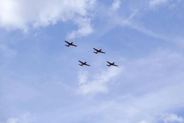 Военные Самолеты Пролетали Над Королевским Дворцом Национальный День Бельгии Брюсселе — стоковое фото
