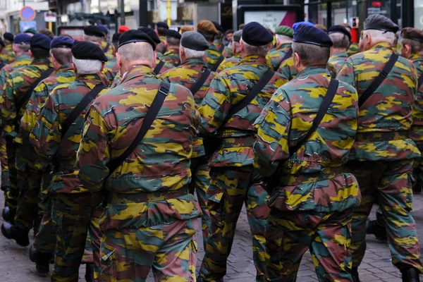 Fuerzas Armadas Belgas Ven Durante Desfile Militar Día Nacional Belga —  Fotos de Stock