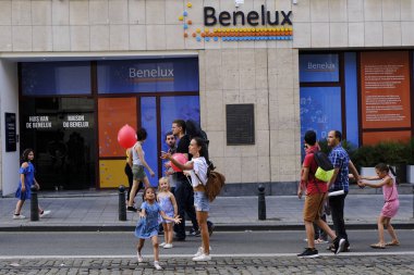 Brüksel, Belçika 21 Temmuz 2019. Benelux binasının dış görünümü. Benelux, Belçika, Hollanda ve Lüksemburg 'dan oluşan bölgesel bir ticaret organizasyonu ve serbest ticaret alanıdır.