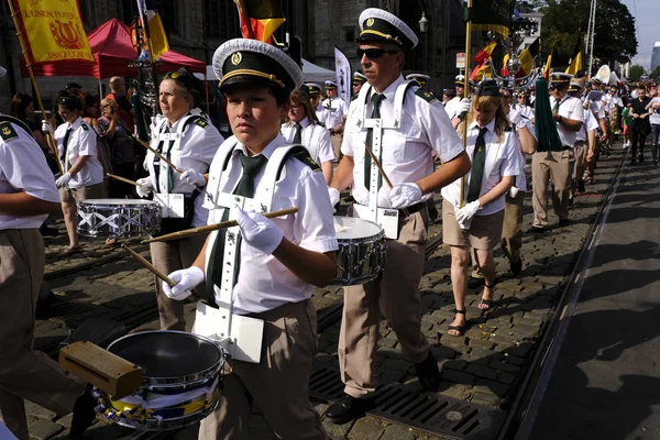 Una Banda Actúa Durante Desfile Militar Día Nacional Belga Bruselas — Foto de Stock