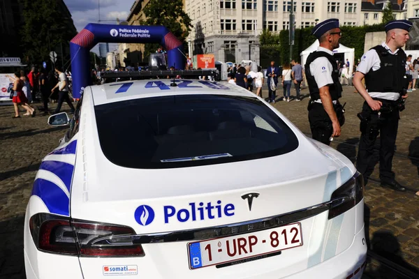 Ein Streifenwagen Der Polizei Während Der Feierlichkeiten Zum Belgischen Nationalfeiertag — Stockfoto
