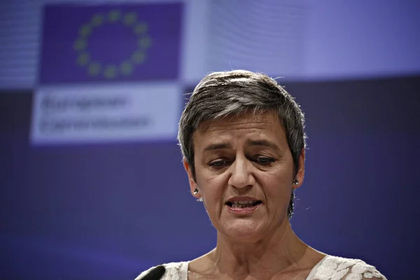 Evropský Komisař Pro Hospodářskou Soutěž Margrethe Vestager Vydává Tiskovou Konferenci — Stock fotografie