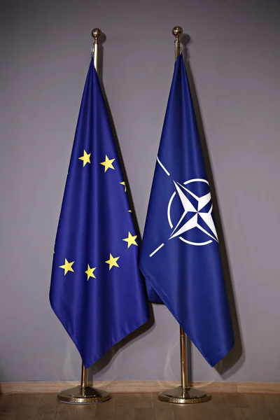 Vlag Van Europese Unie Vlag Van Navo Europese Raden Gebouw — Stockfoto