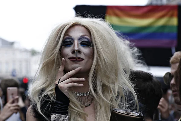 Marcha Los Participantes Durante Desfile Del Orgullo Gay Belga Bruselas — Foto de Stock