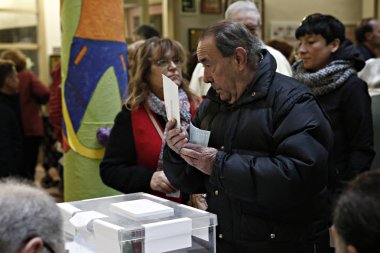 İspanya-Katalonya-siyaset-oy