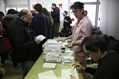 İspanya-Katalonya-siyaset-oy