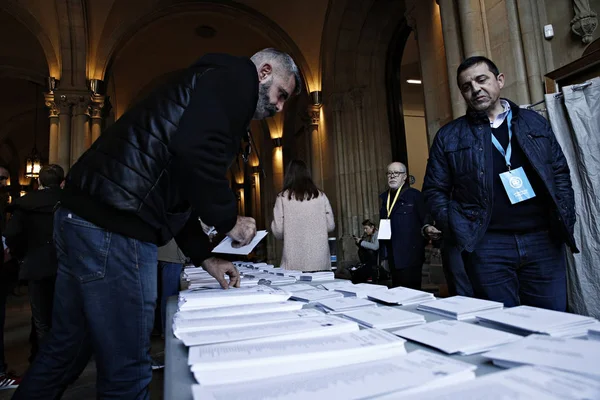 ESPANHA - CATALÓNIA - POLÍTICAS - VOTO — Fotografia de Stock