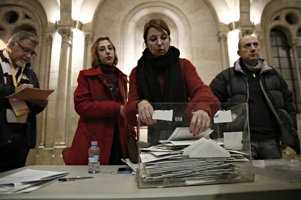 Spanje-Catalonië-politiek-stemming — Stockfoto