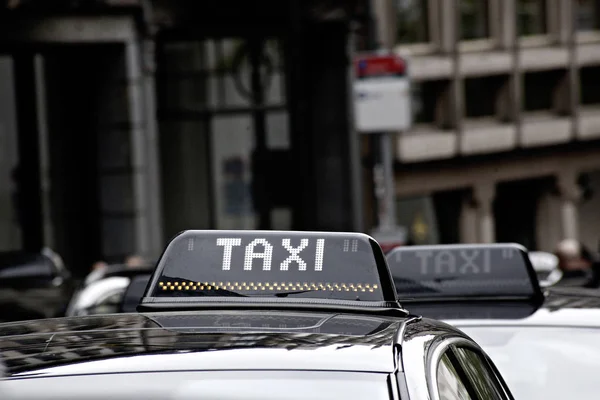 Belgia-protest-taksówka-Uber-transport — Zdjęcie stockowe