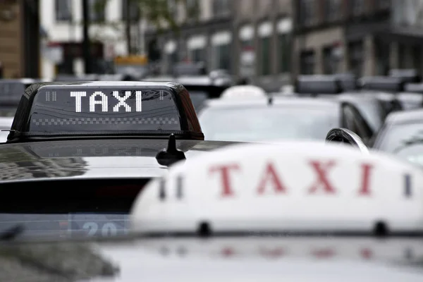België-protest-taxi-uber-transport — Stockfoto