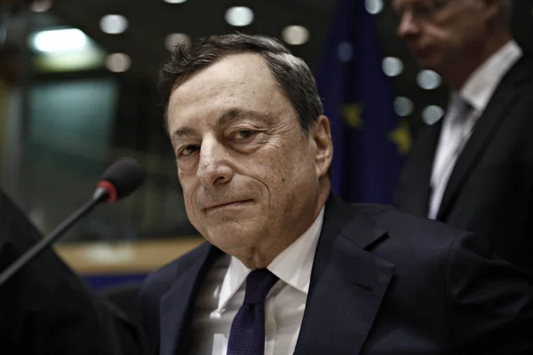 Presidente Del Banco Central Europeo Mario Draghi Pronuncia Discurso Comisión — Foto de Stock