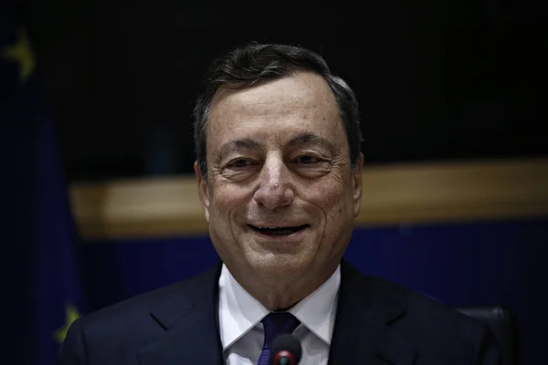 Presidente Del Banco Central Europeo Mario Draghi Pronuncia Discurso Comisión — Foto de Stock