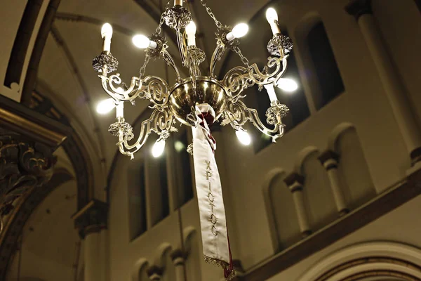 Orthodoxer Christlicher Verehrer Hält Kerzen Während Einer Ostermesse Der Kathedrale — Stockfoto