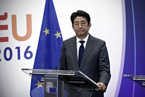 Premier Japonii Shinzo Abe Został Przyjęty Przez Przewodniczącego Rady Donalda — Zdjęcie stockowe