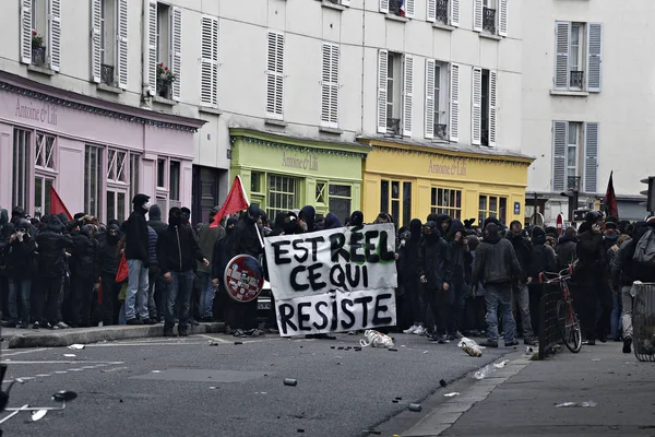 Paris Juni 2016 Antifaschisten Und Bereitschaftspolizisten Gerieten Bei Einem Marsch — Stockfoto