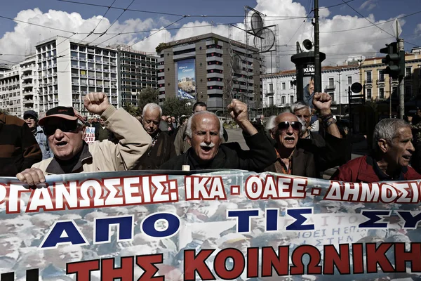 Los Pensionistas Participan Una Manifestación Contra Las Reformas Pensiones Planificadas — Foto de Stock