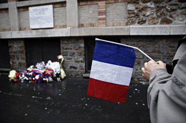 Fransa-saldırılar-yıldönümü-törenleri