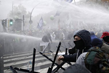 Belçika-askeri-demo