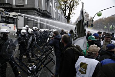 Belçika-askeri-demo