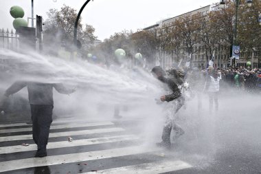 Belçika-askeri-demo