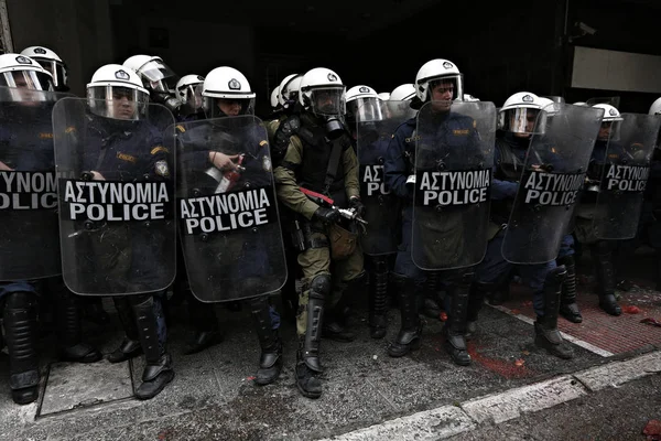 Έλληνες Αγρότες Από Την Περιοχή Της Κρήτης Συγκρούονται Την Αστυνομία — Φωτογραφία Αρχείου