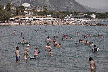 Summer Snapshots, Atina/