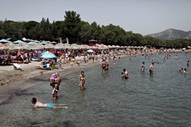 Summer Snapshots, Atina/