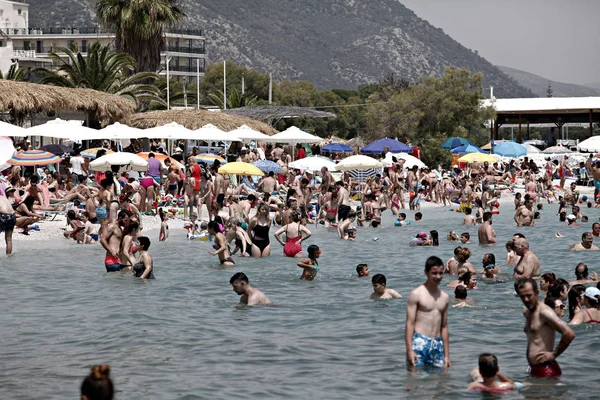 Summer Snapshots, Atina/