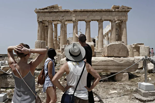 Touristen Besuchen Den Akropolis Hügel Athens Griechenland Jun 2016 — Stockfoto