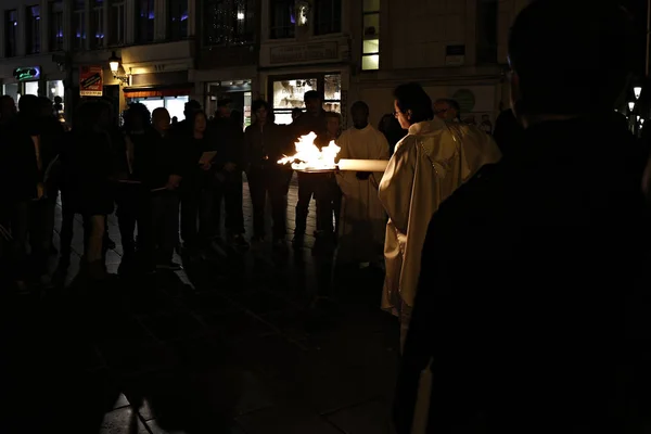 Брюссель Бельгія Березня 2016 Богослужіння Тримають Свічки Під Час Пасхального — стокове фото