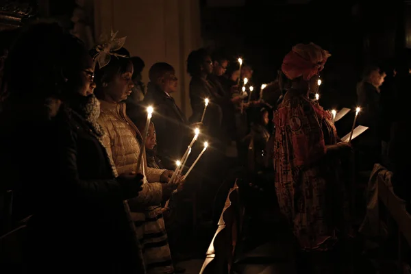 Брюссель Бельгія Березня 2016 Богослужіння Тримають Свічки Під Час Пасхального — стокове фото