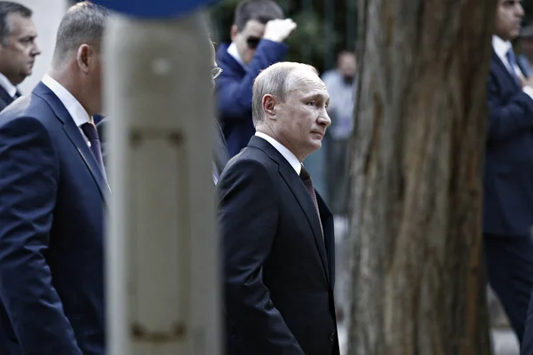 Presidente Russo Vladimir Putin Caminha Mansão Presidencial Para Mansão Maximos — Fotografia de Stock
