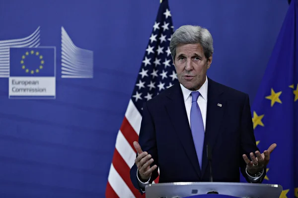 Secretary State John Kerry Speaks Media Conference Headquarters Brussels Monday — Stock Photo, Image