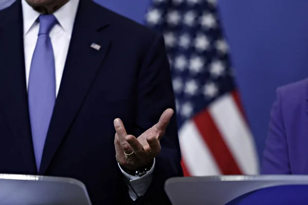 Außenminister John Kerry Spricht Während Einer Pressekonferenz Der Zentrale Brüssel — Stockfoto