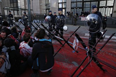 Belçika-AB-Kanada-siyaset-ticaret